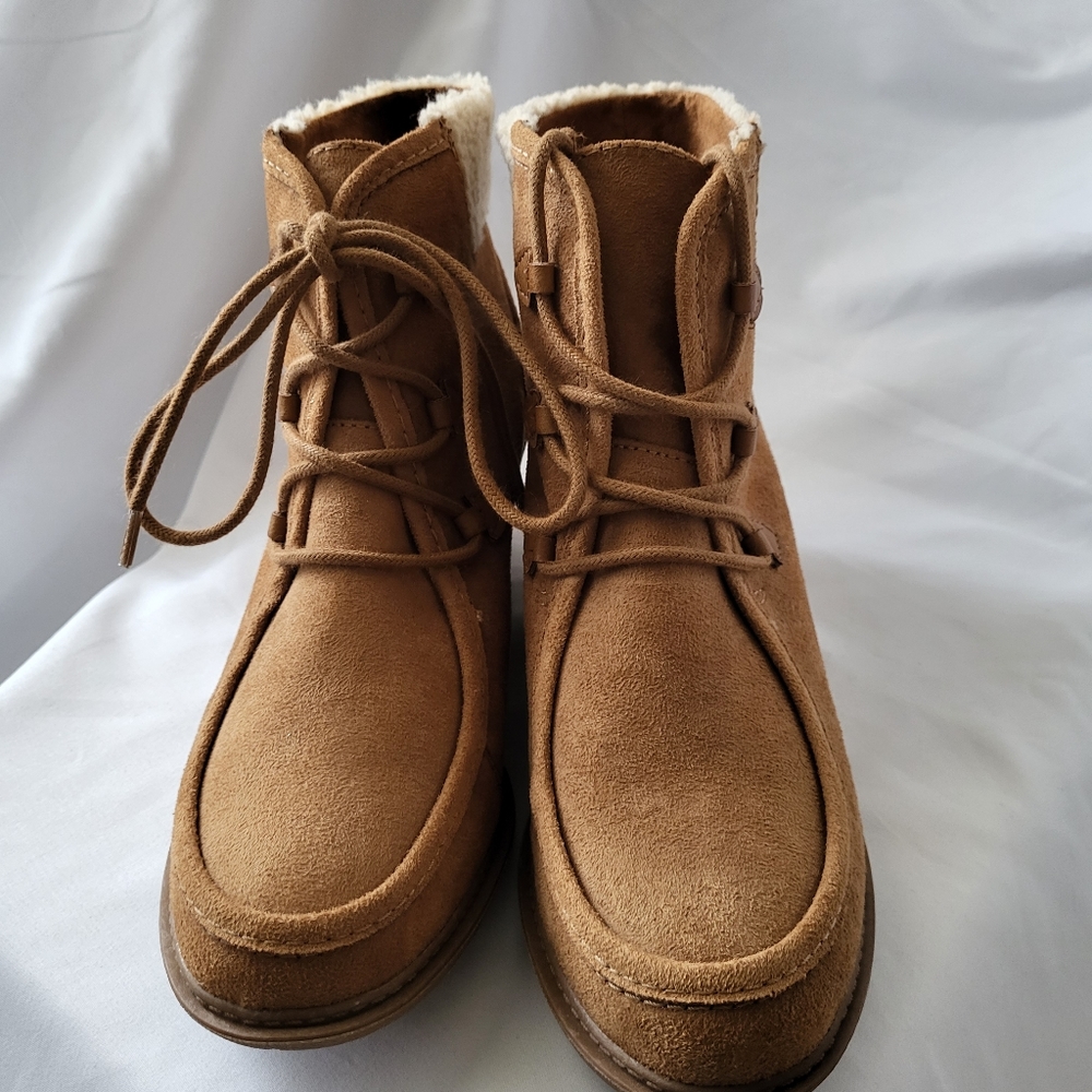 Brown Suede Boots Size 9.5 M Cognac Kenzie Mad Love